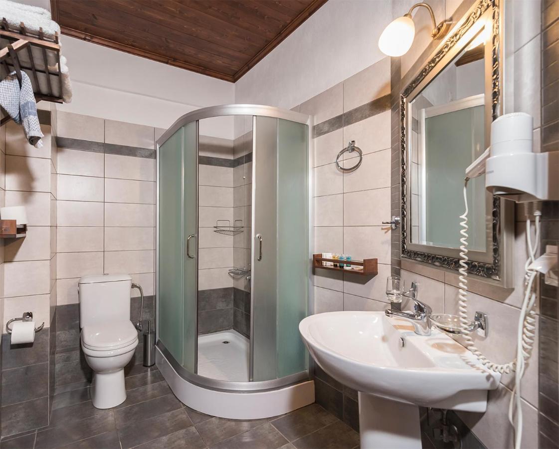 Hotel Dryades Eláti Buitenkant foto